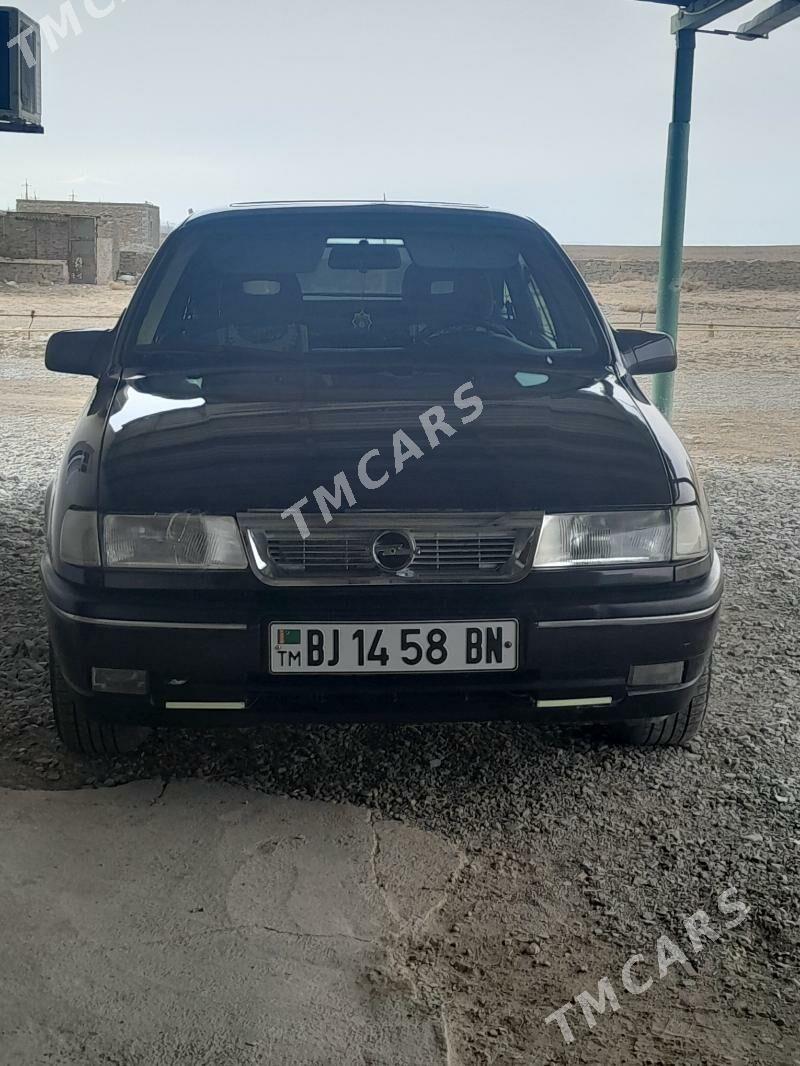 Opel Vectra 1991 - 40 000 TMT - Gyzylarbat - img 4