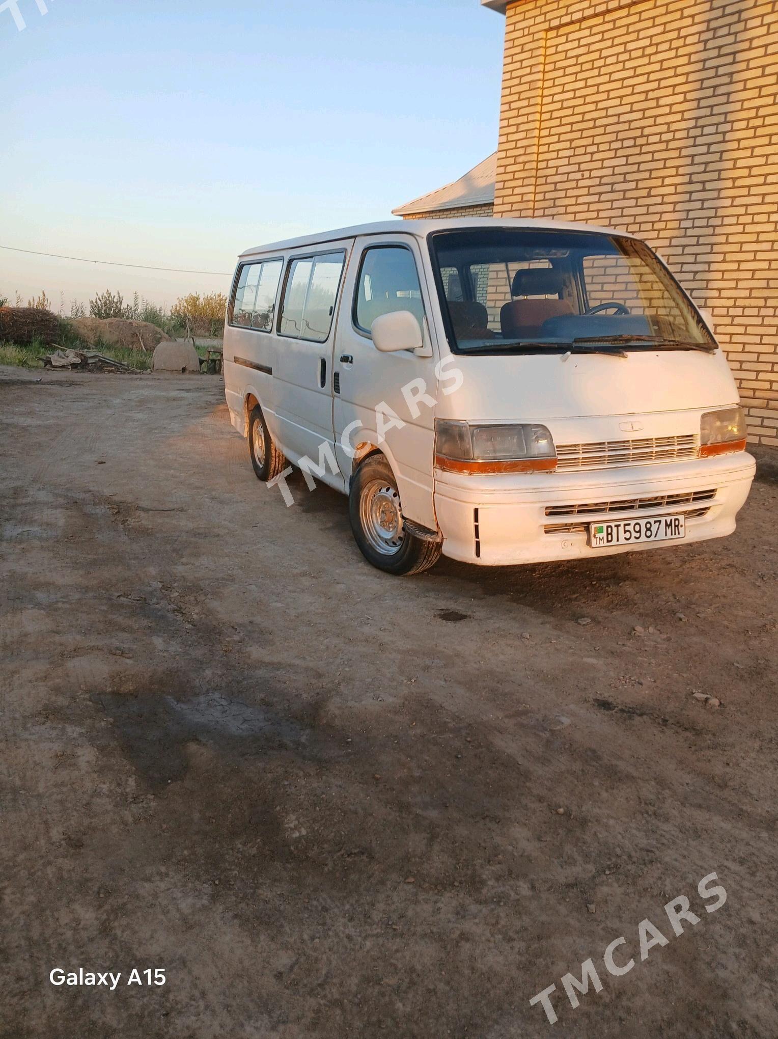 Toyota Hiace 1998 - 55 000 TMT - Туркменгала - img 8