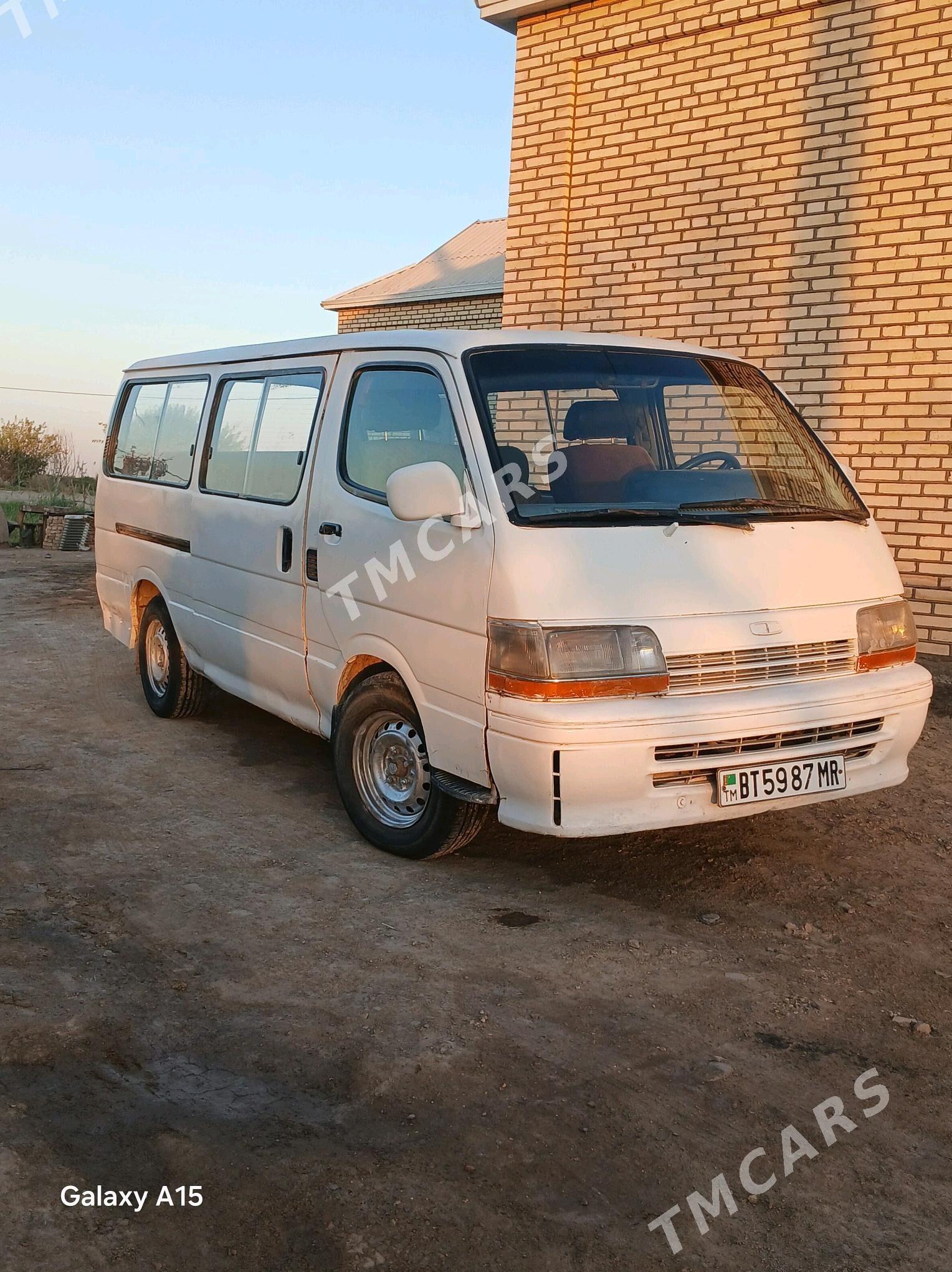 Toyota Hiace 1998 - 55 000 TMT - Туркменгала - img 9