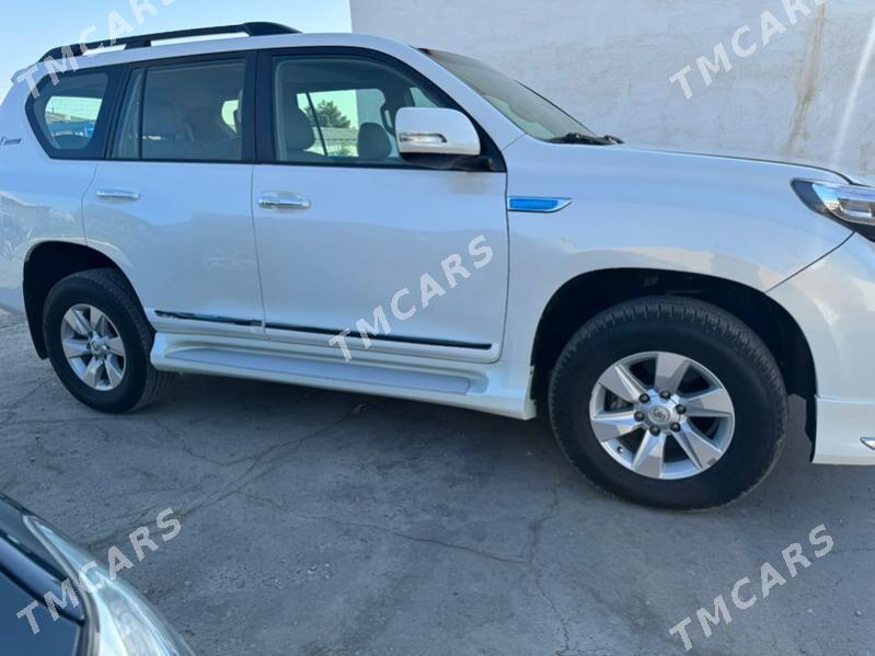 Toyota Land Cruiser Prado 2010 - 700 000 TMT - Türkmenabat - img 8