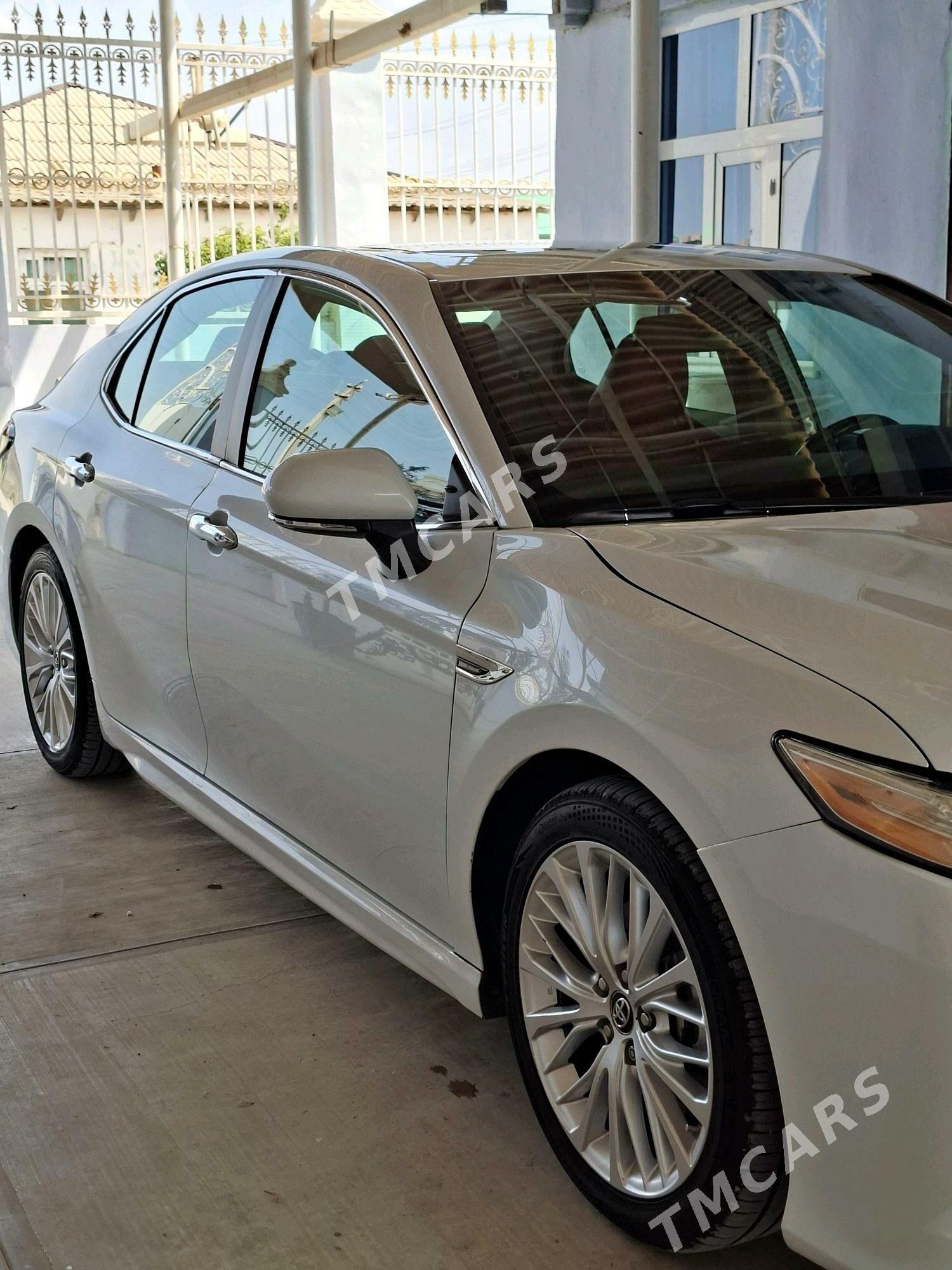 Toyota Camry 2019 - 320 000 TMT - Гёкдепе - img 3
