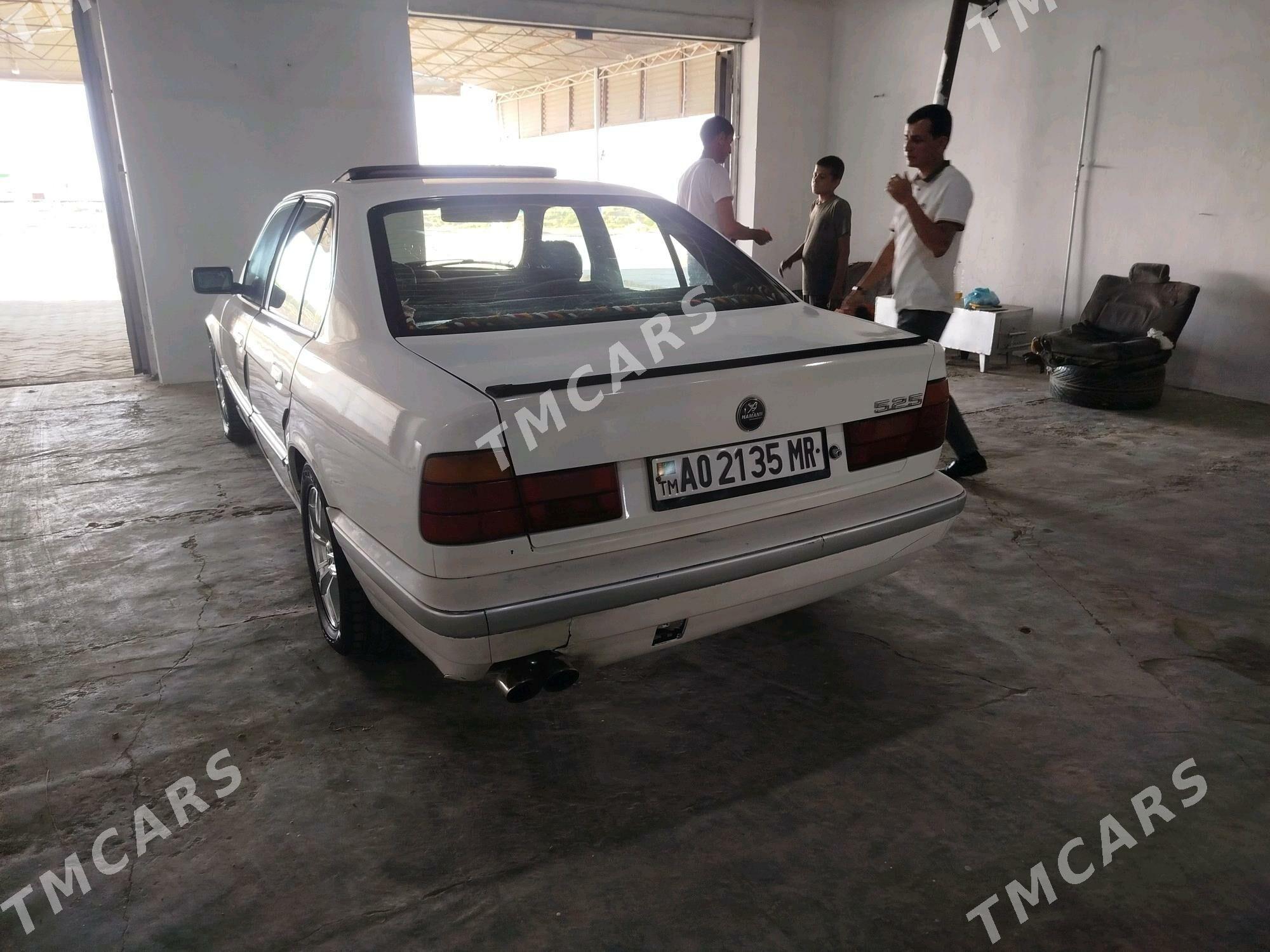 BMW 520 1992 - 44 000 TMT - Baýramaly - img 2