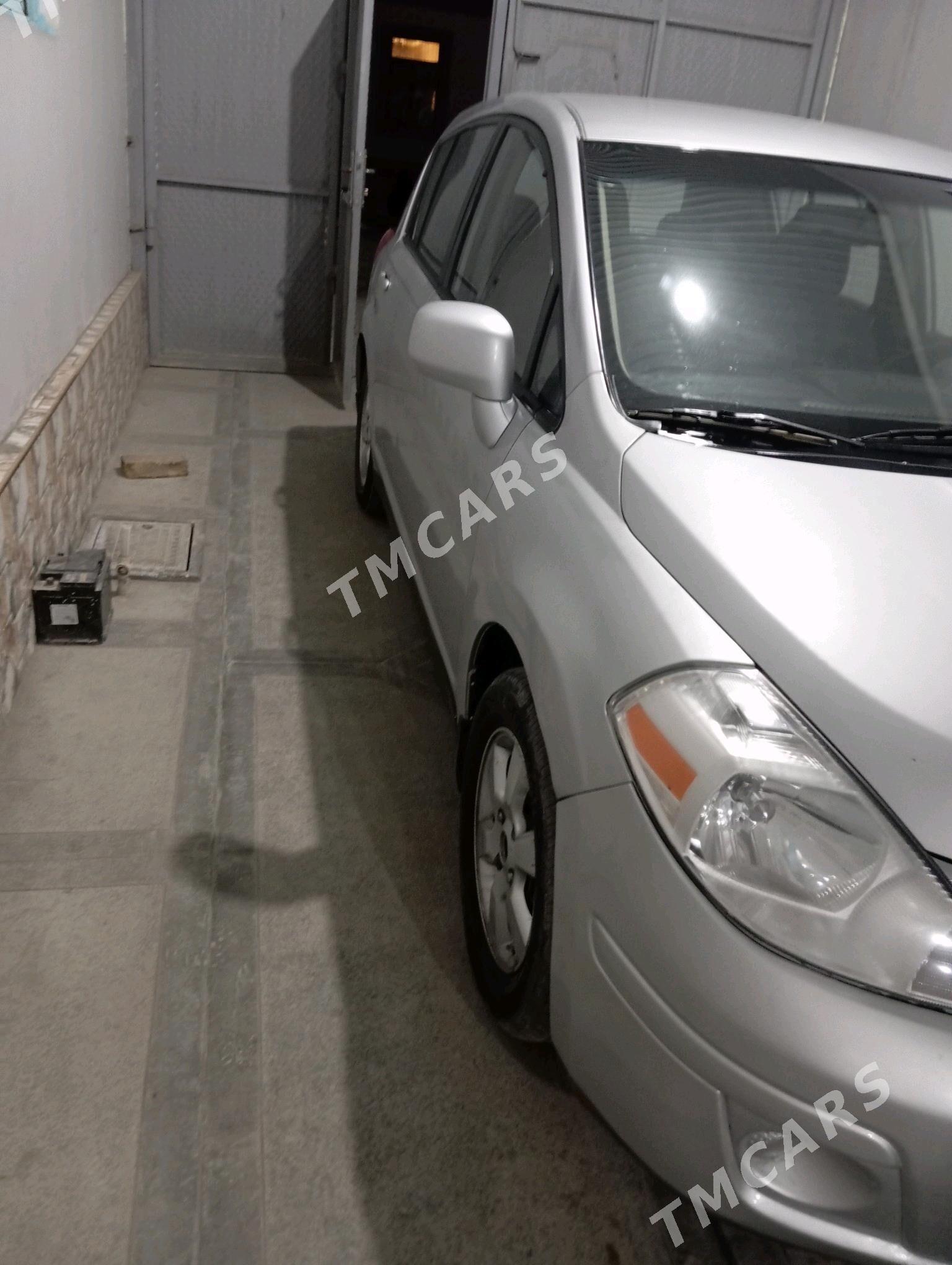 Nissan Versa 2012 - 100 000 TMT - Farap - img 7