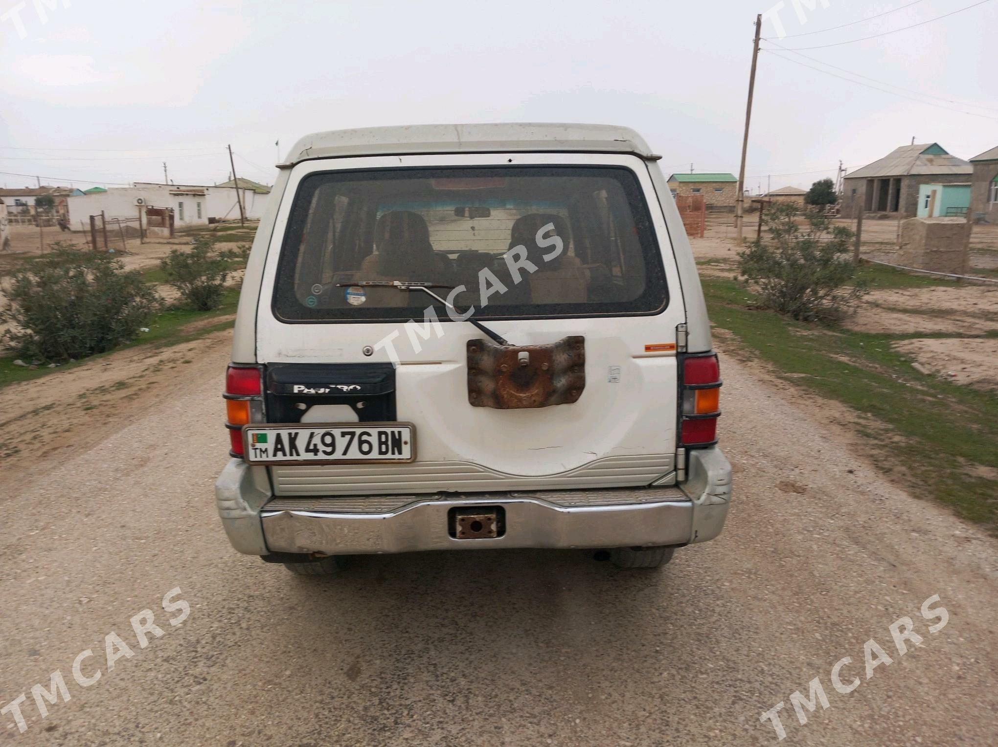 Mitsubishi Pajero 1993 - 30 000 TMT - Этрек - img 2