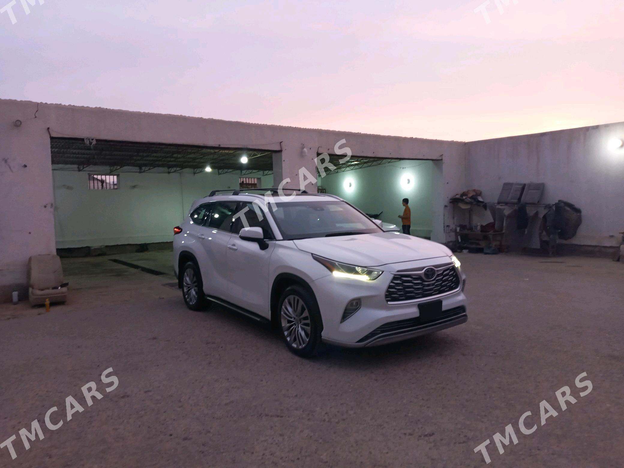Toyota Highlander 2020 - 588 000 TMT - Мары - img 2