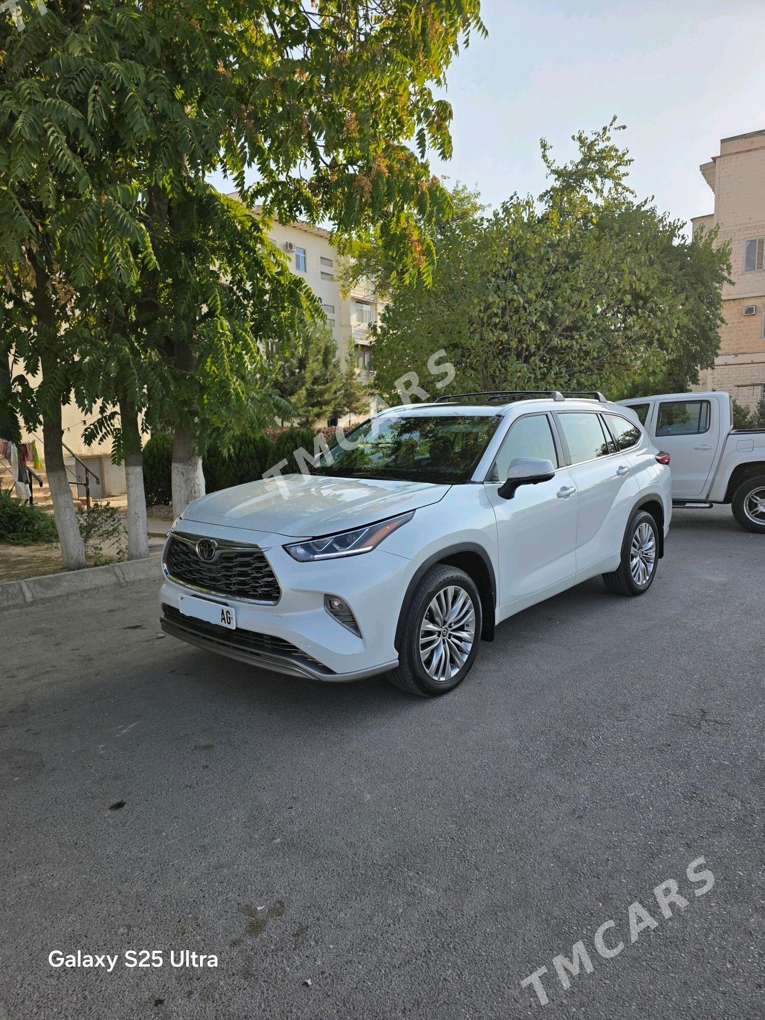 Toyota Highlander 2023 - 775 000 TMT - Ашхабад - img 3