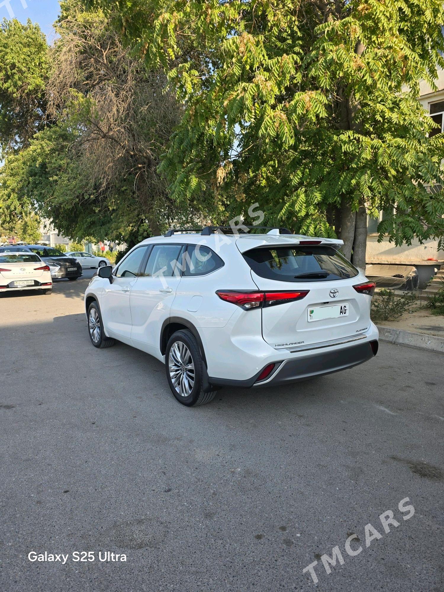 Toyota Highlander 2023 - 775 000 TMT - Ашхабад - img 2