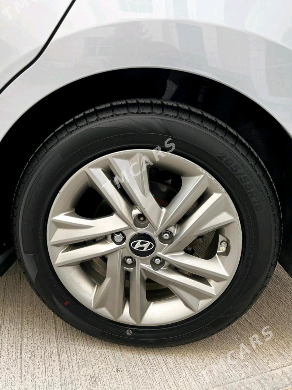 Hyundai Elantra 2020 - 220 000 TMT - Мары - img 9