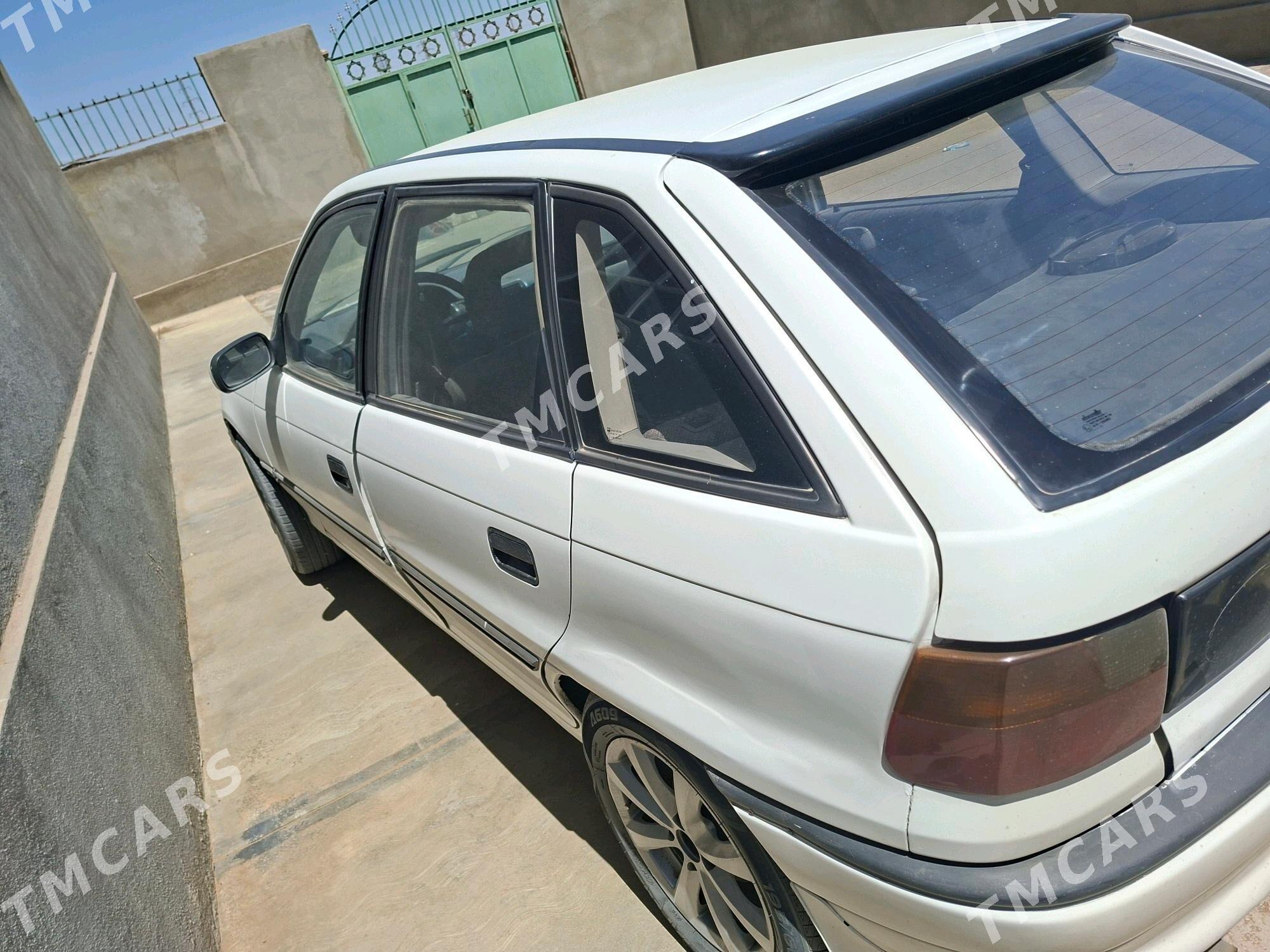 Opel Astra 1991 - 30 000 TMT - Анев - img 2