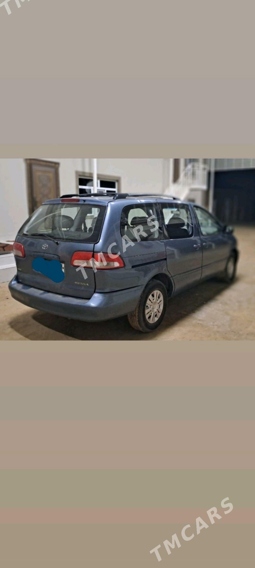 Toyota Sienna 2002 - 150 000 TMT - Мары - img 3