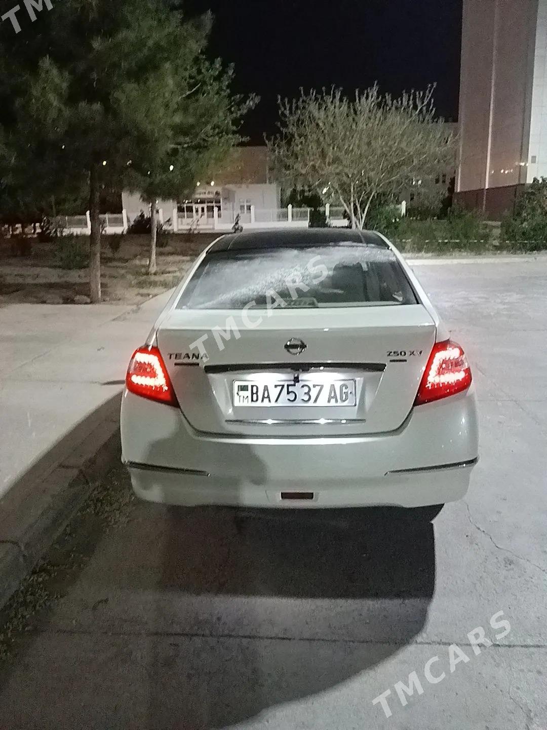 Nissan Teana 2010 - 195 000 TMT - Дашогуз - img 2