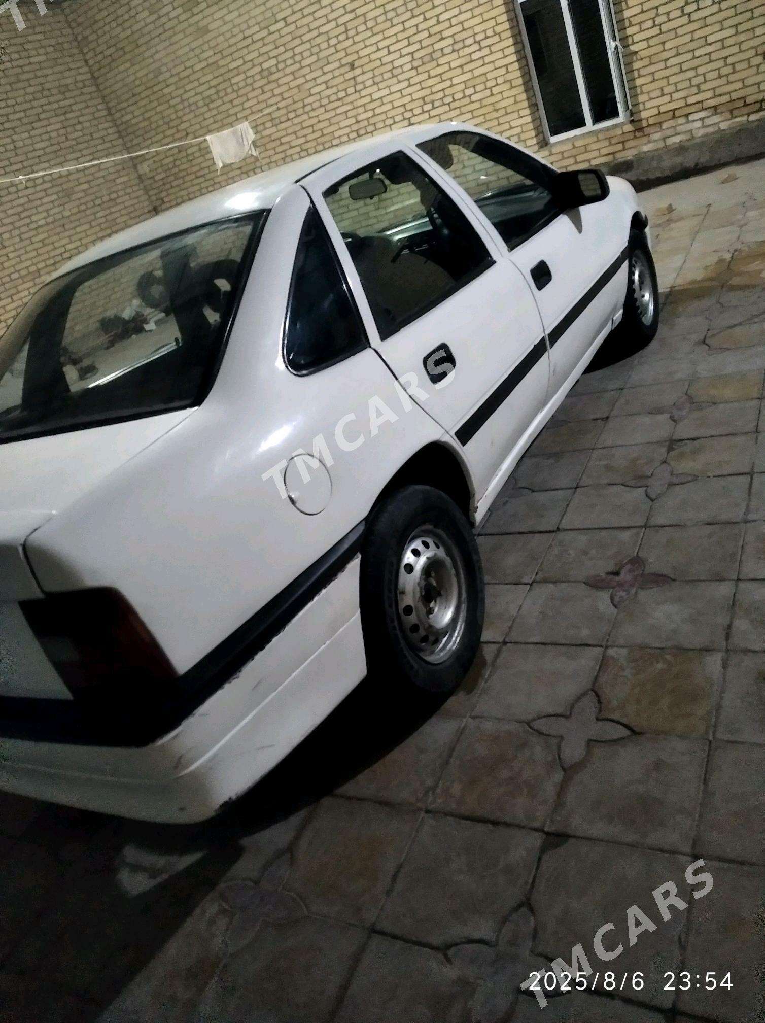 Opel Vectra 1991 - 16 000 TMT - Çärjew - img 6