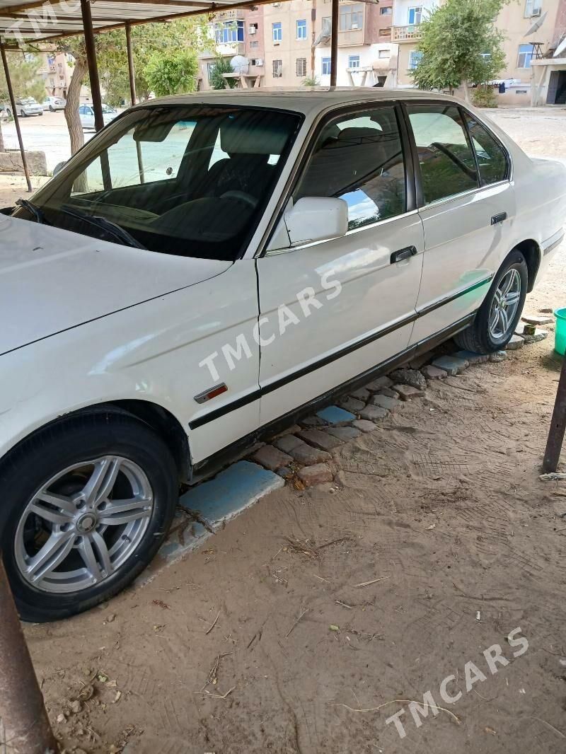 BMW 520 1990 - 35 000 TMT - Сейди - img 3