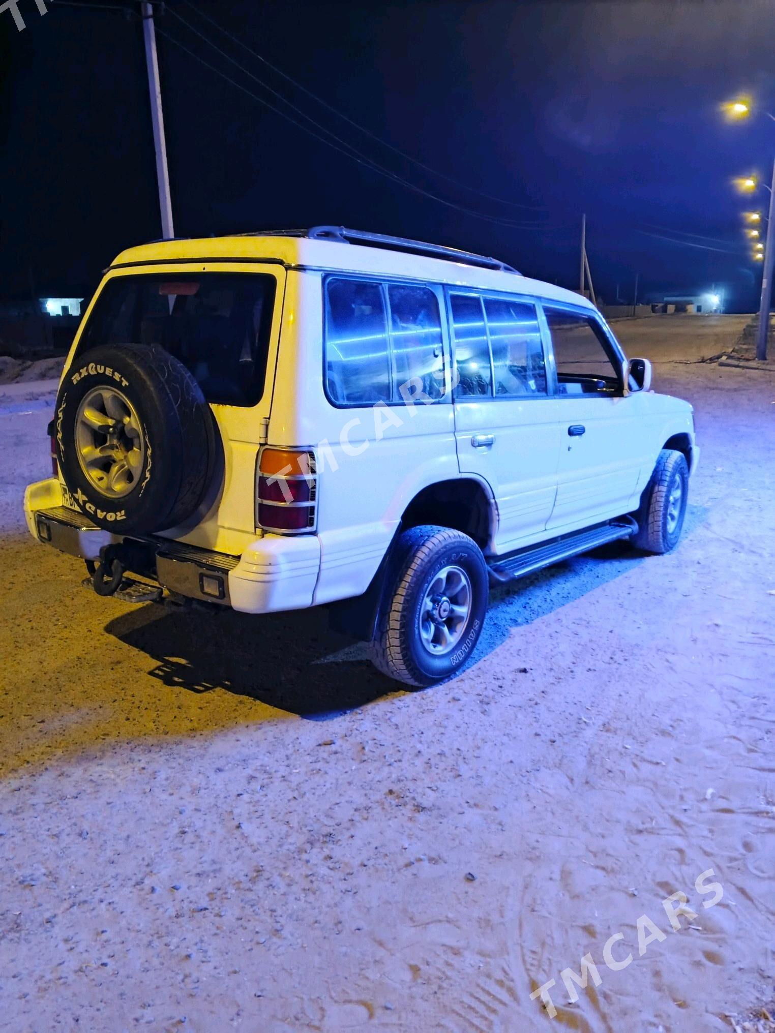 Mitsubishi Montero 1996 - 75 000 TMT - Туркменбаши - img 4