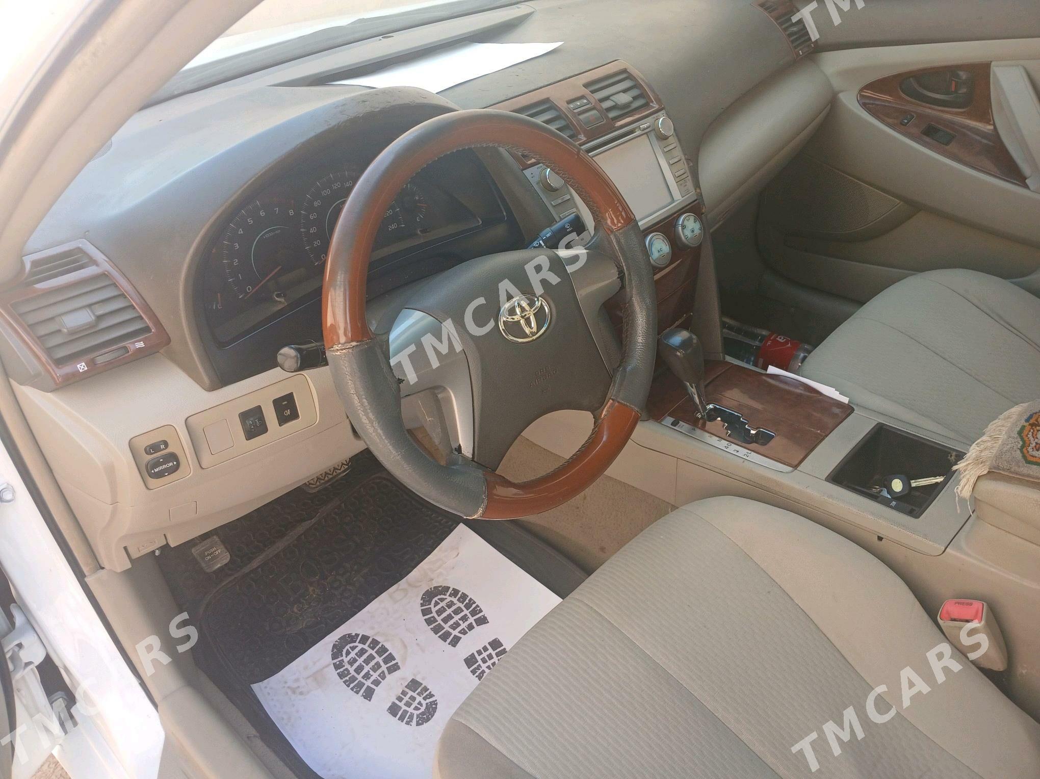 Toyota Camry 2007 - 125 000 TMT - Дашогуз - img 2