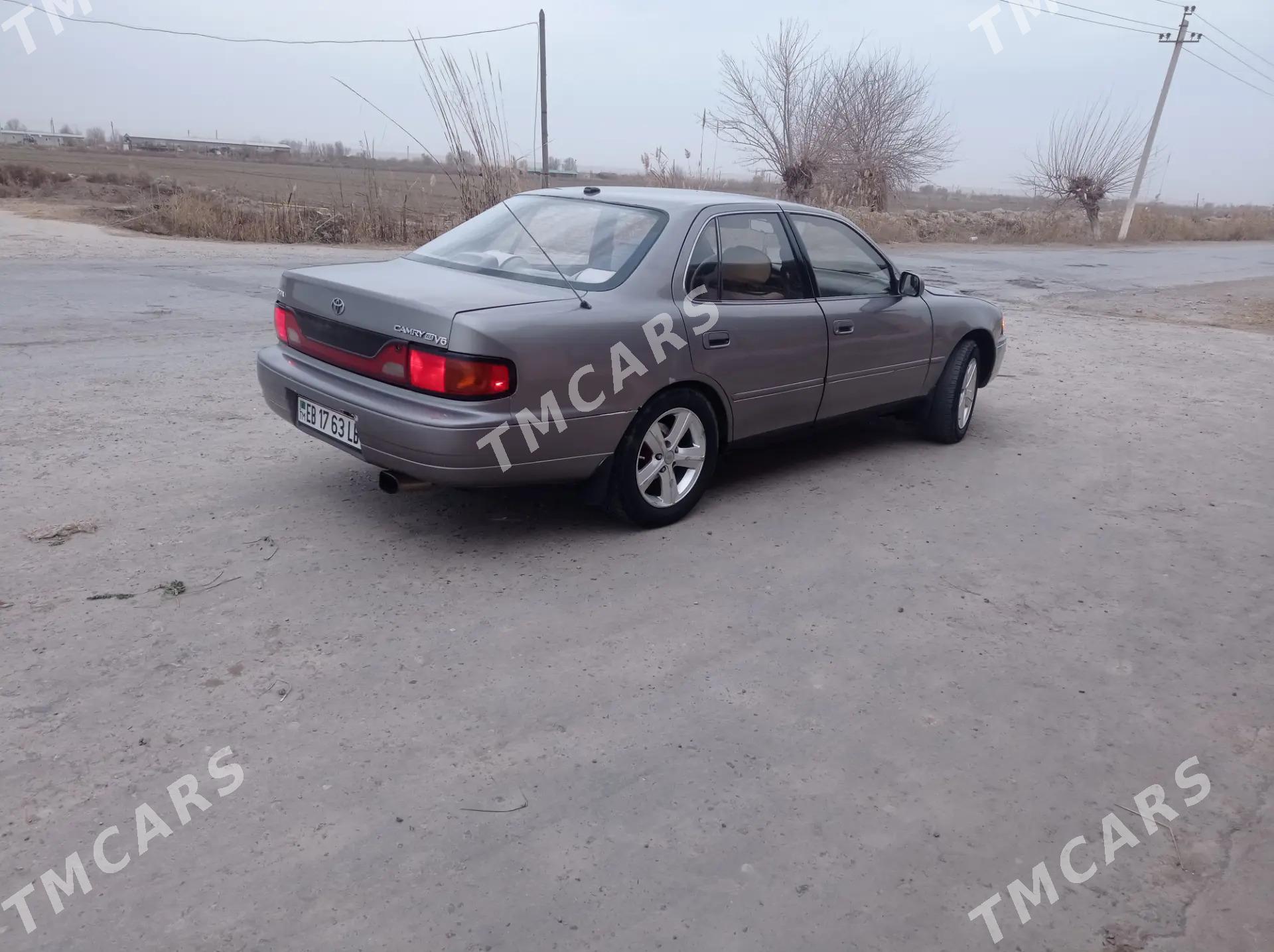 Toyota Camry 1992 - 70 000 TMT - Farap - img 3