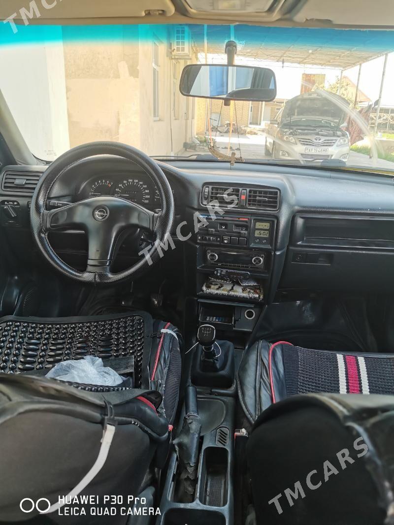 Opel Vectra 1992 - 25 000 TMT - Mary - img 3
