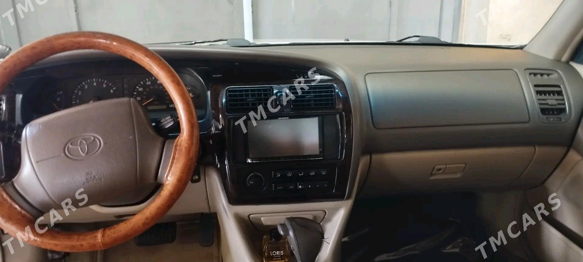 Toyota Avalon 1999 - 150 000 TMT - етр. Туркменбаши - img 9