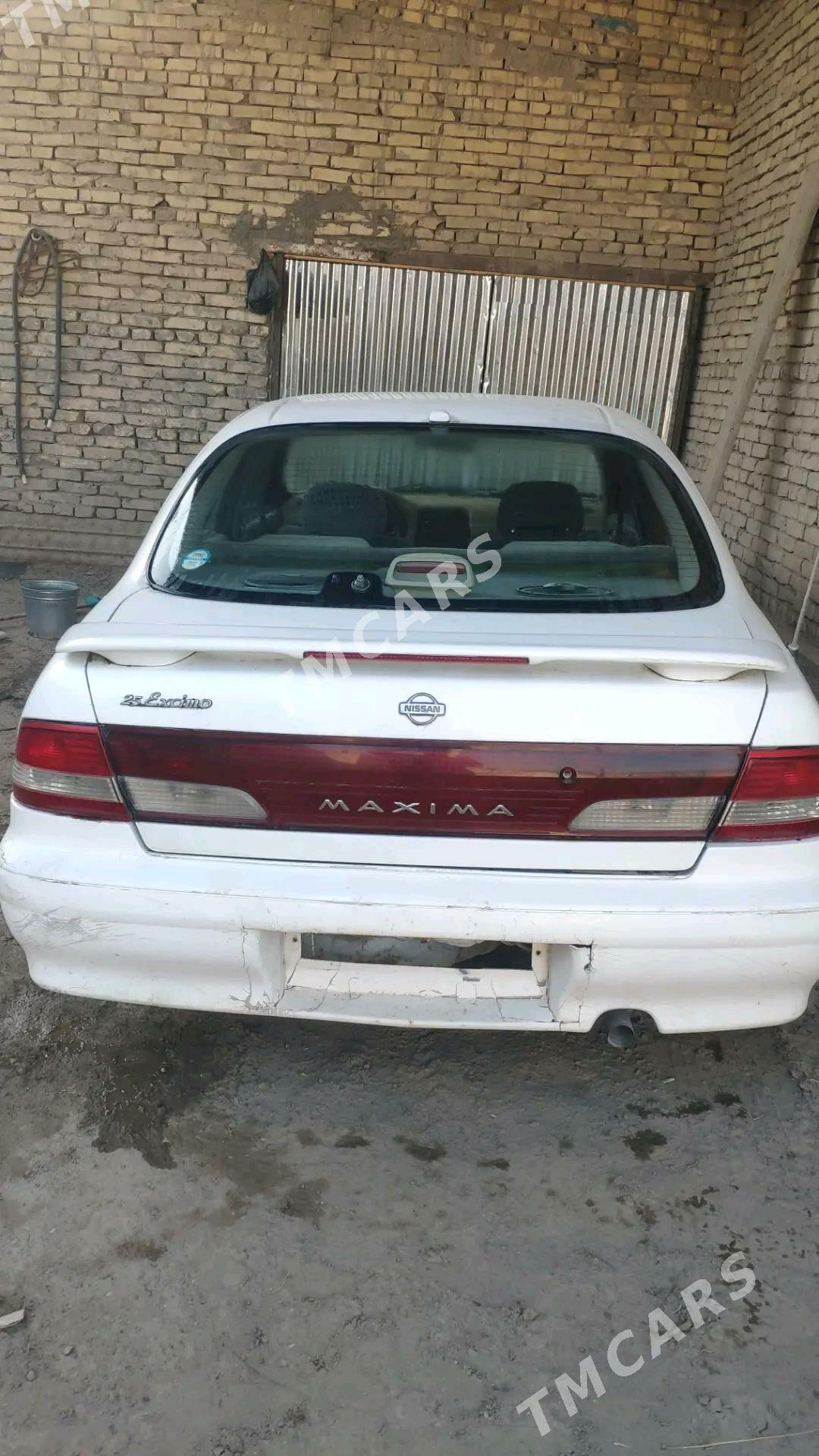 Nissan Maxima 1996 - 18 000 TMT - Фарап - img 3