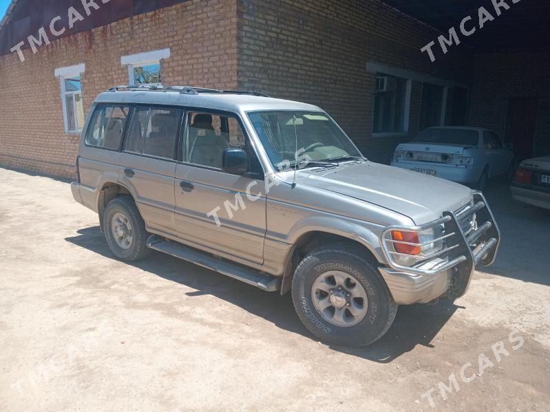 Mitsubishi Montero 1997 - 75 000 TMT - Саят - img 2