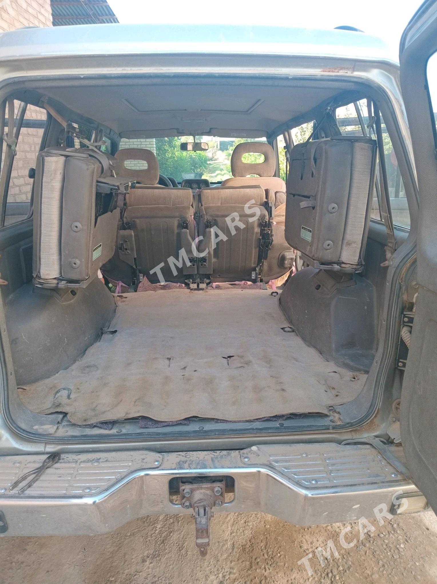 Mitsubishi Montero 1997 - 75 000 TMT - Саят - img 7