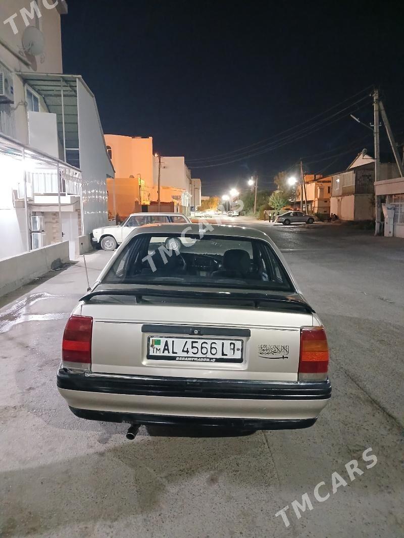 Opel Omega 1991 - 18 000 TMT - Türkmenabat - img 4