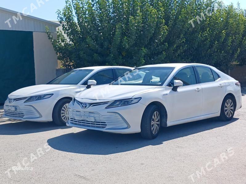 Toyota Camry 2021 - 220 000 TMT - Бузмеин - img 3