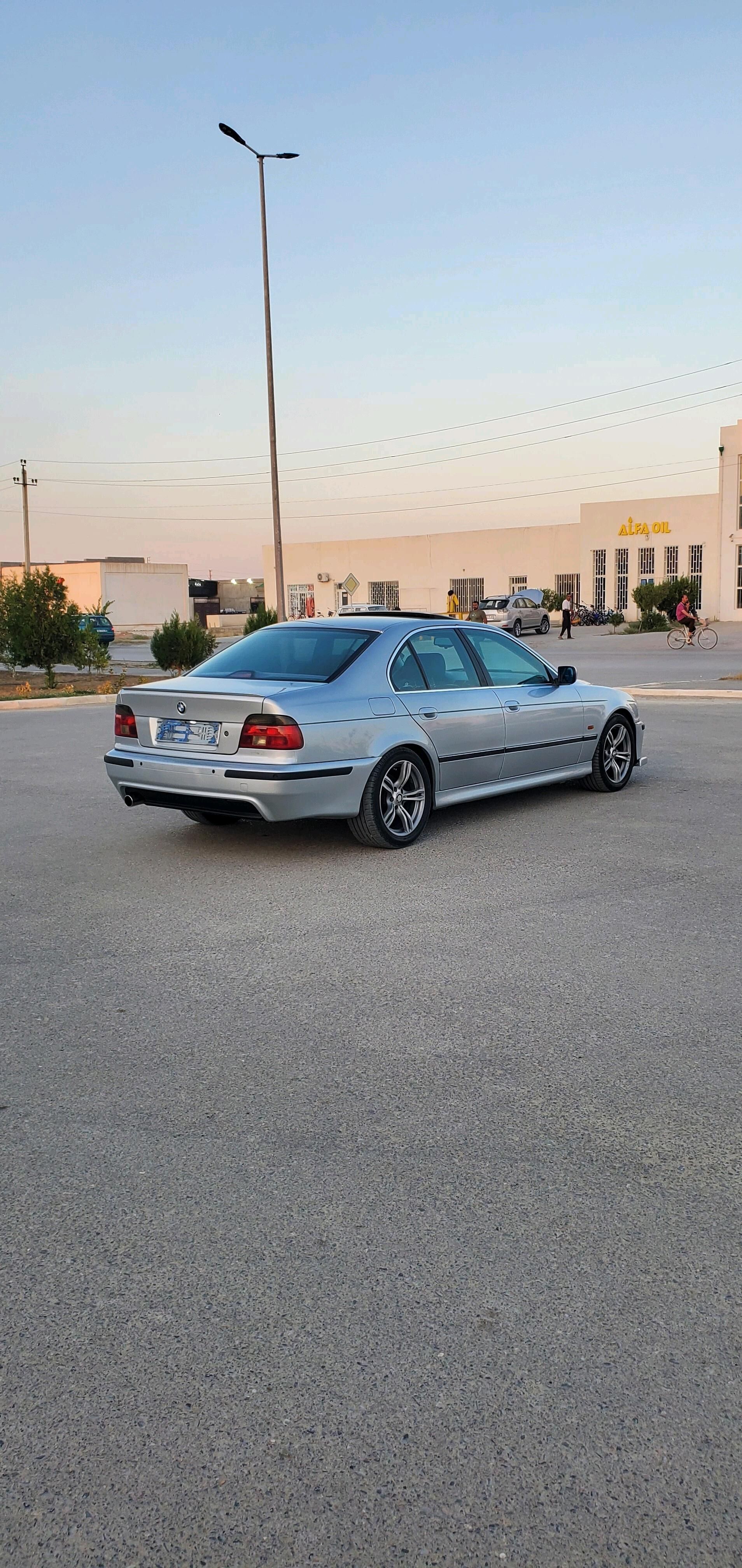 BMW 528 2000 - 125 000 TMT - Бахарден - img 4