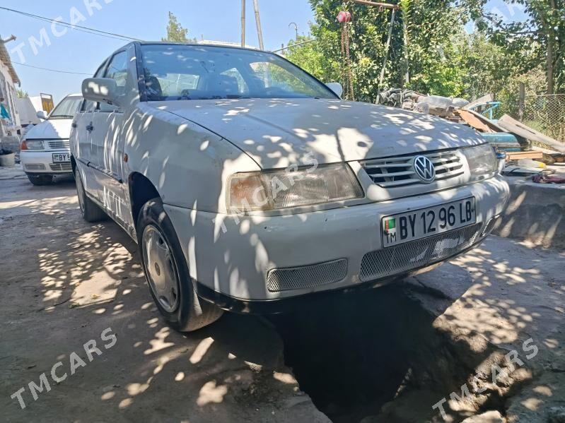 Volkswagen Polo 1999 - 15 000 TMT - Койтендаг - img 5