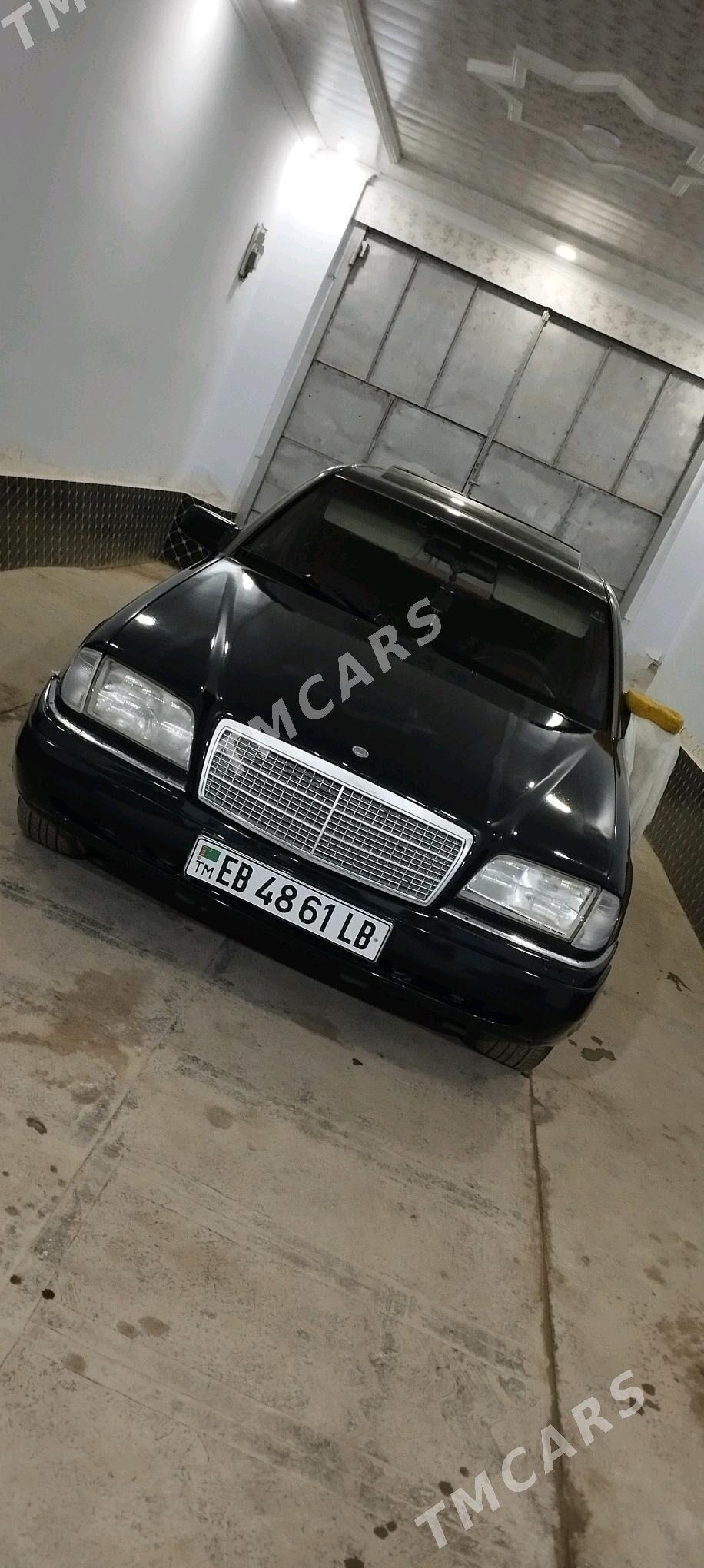 Mercedes-Benz 230E 1993 - 35 000 TMT - Чарджоу - img 3