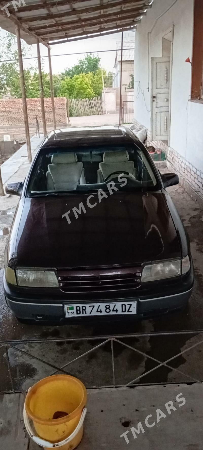 Opel Vectra 1992 - 25 000 TMT - Дашогуз - img 2