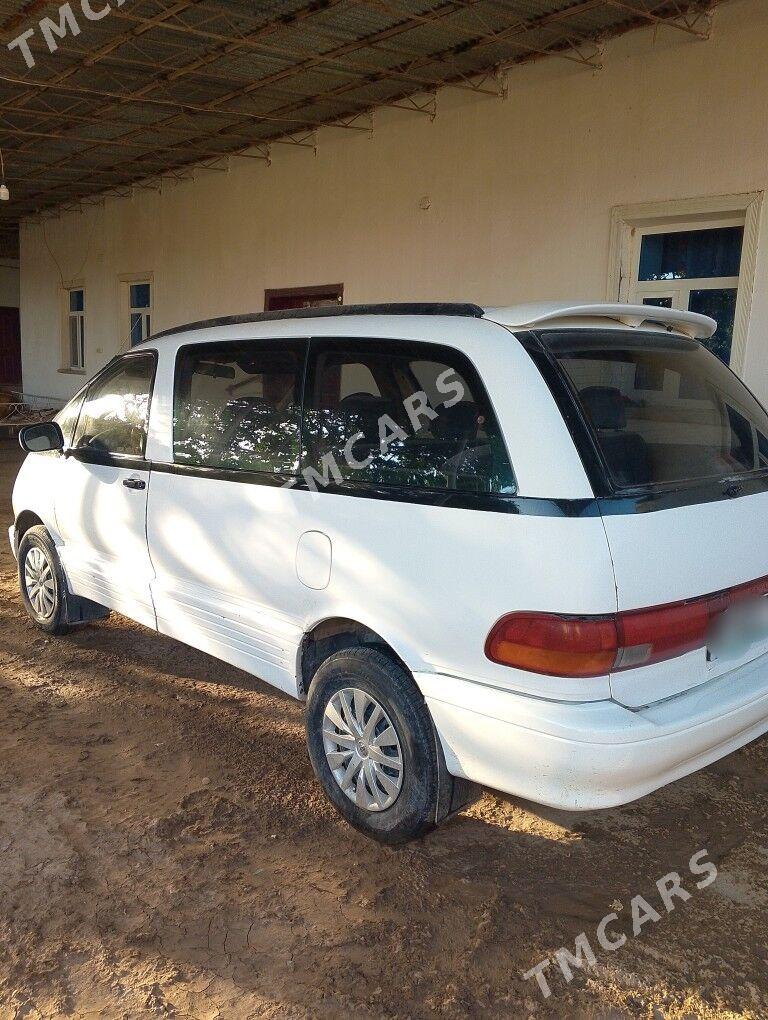 Toyota Previa 1991 - 70 000 TMT - Халач - img 2