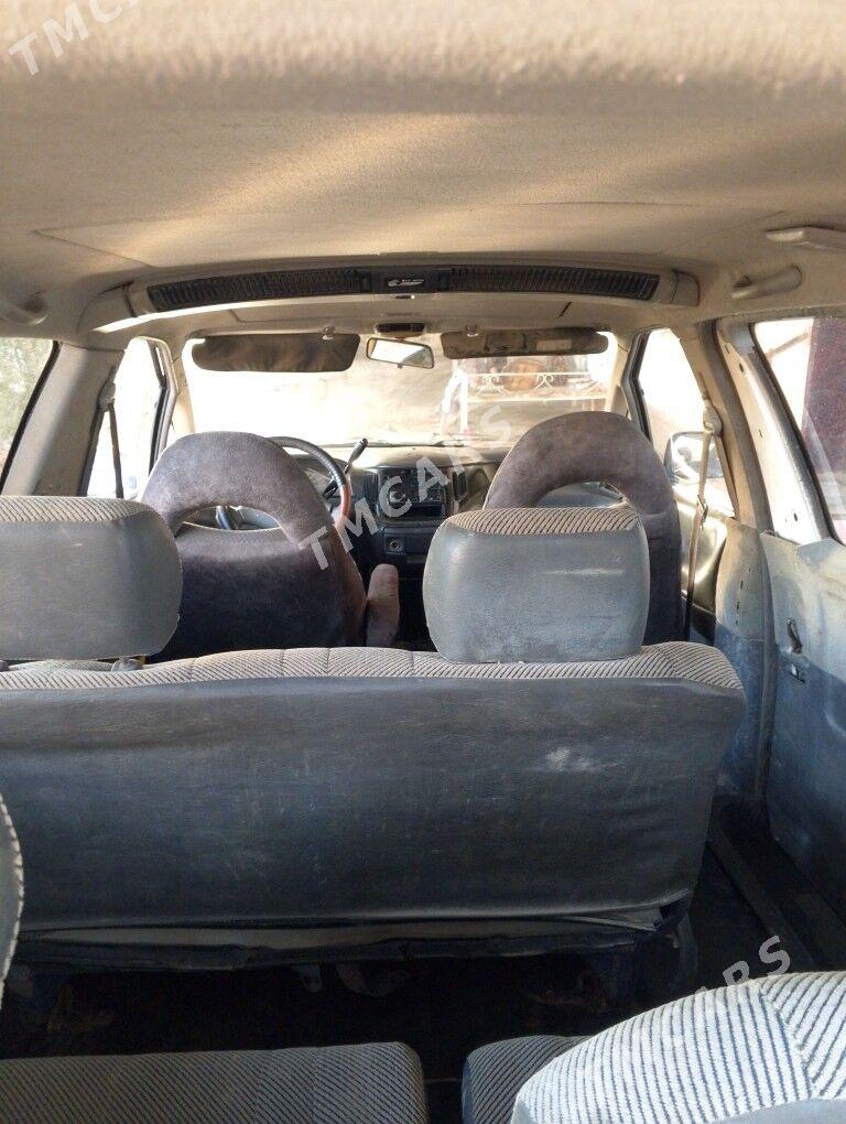 Toyota Previa 1991 - 70 000 TMT - Халач - img 5