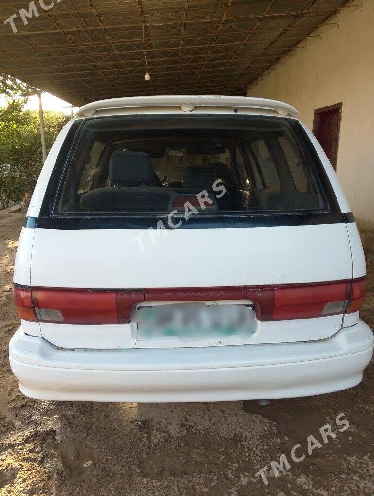 Toyota Previa 1991 - 70 000 TMT - Халач - img 3