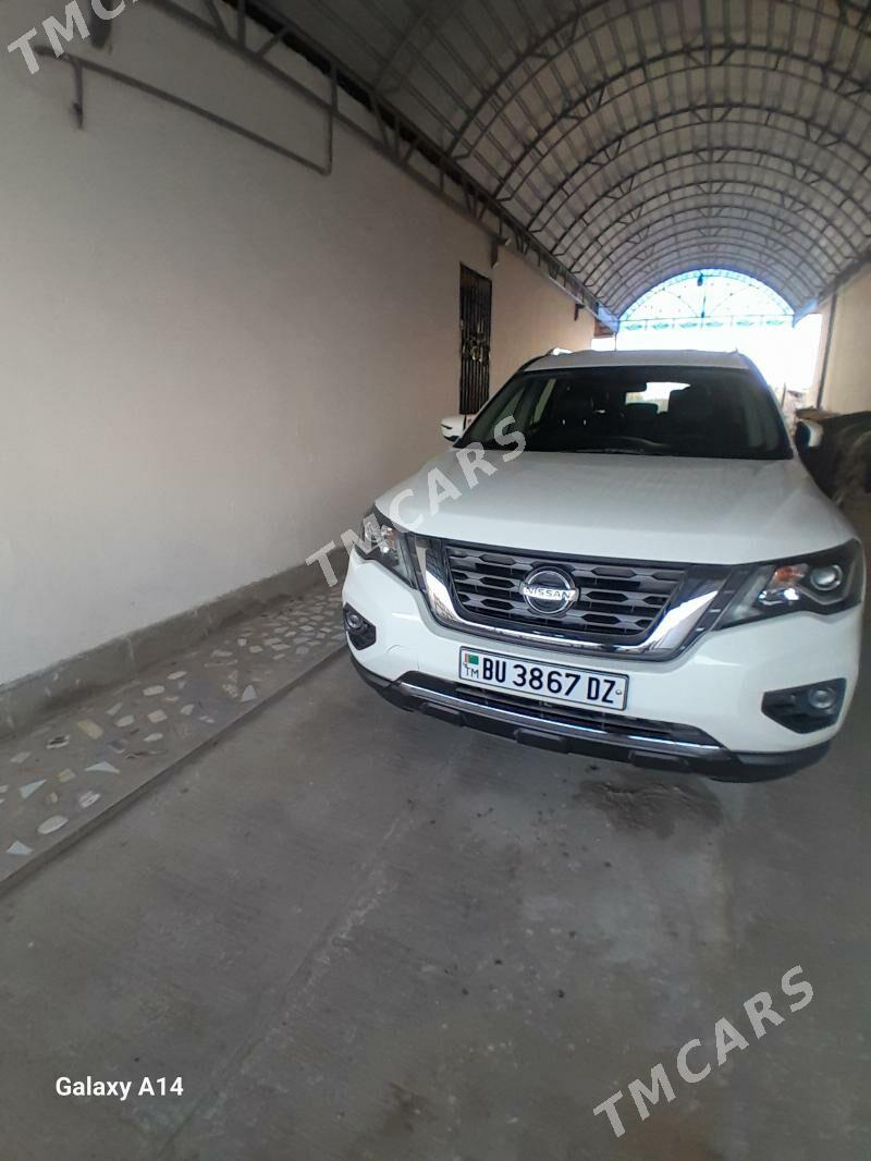Nissan Pathfinder 2019 - 300 000 TMT - Дашогуз - img 2