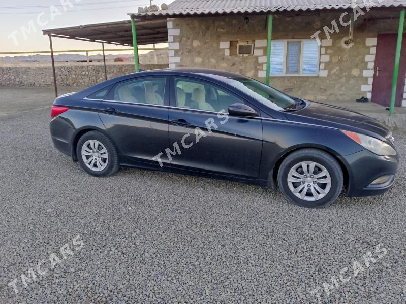 Hyundai Sonata 2012 - 130 000 TMT - Балканабат - img 2