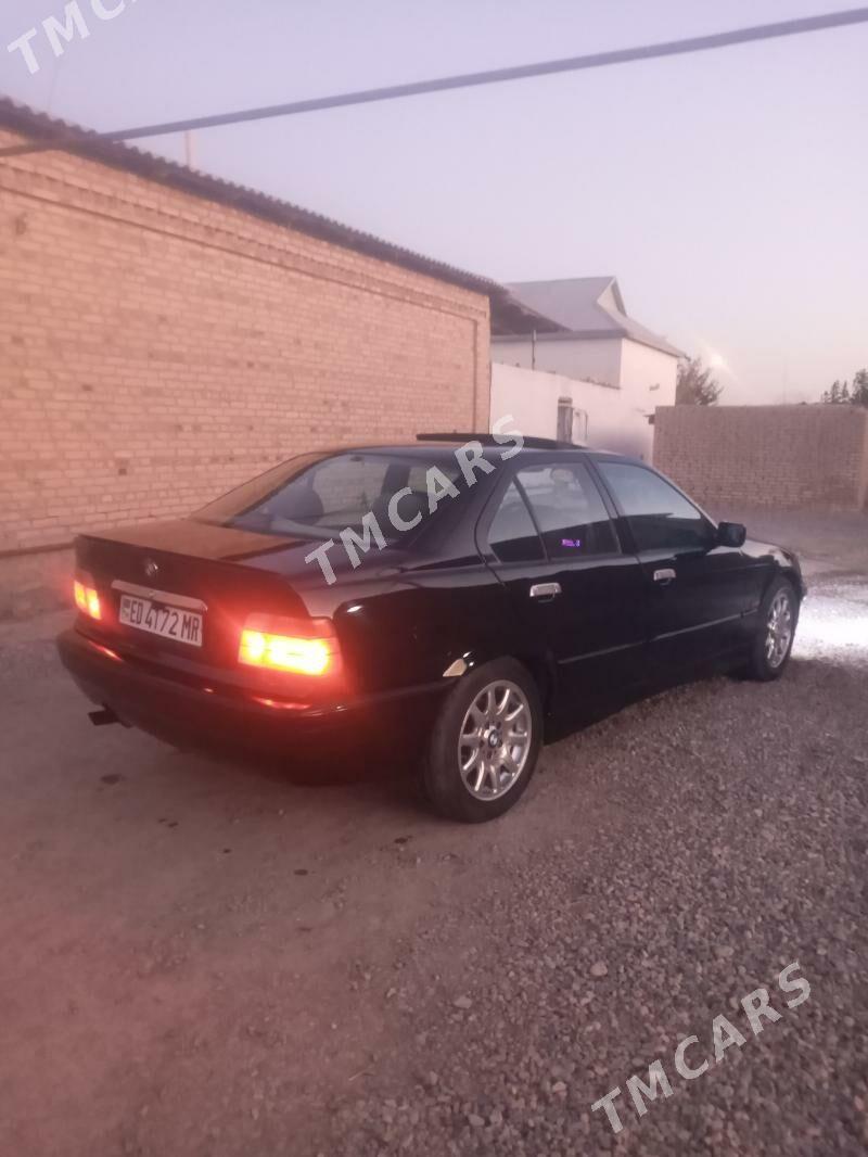 BMW 3 Series 1992 - 50 000 TMT - Мары - img 5
