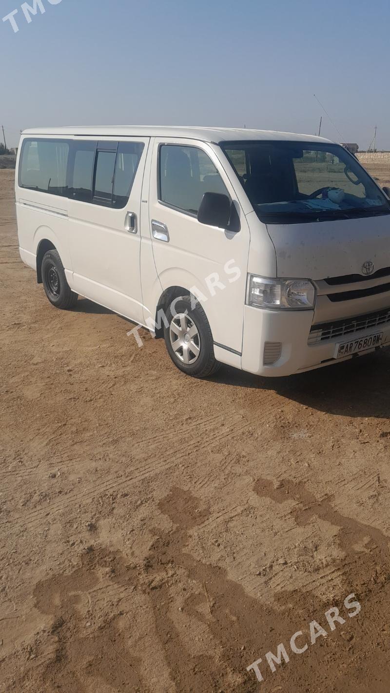 Toyota Hiace 2007 - 215 000 TMT - Etrek - img 4