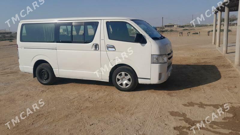 Toyota Hiace 2007 - 215 000 TMT - Etrek - img 5