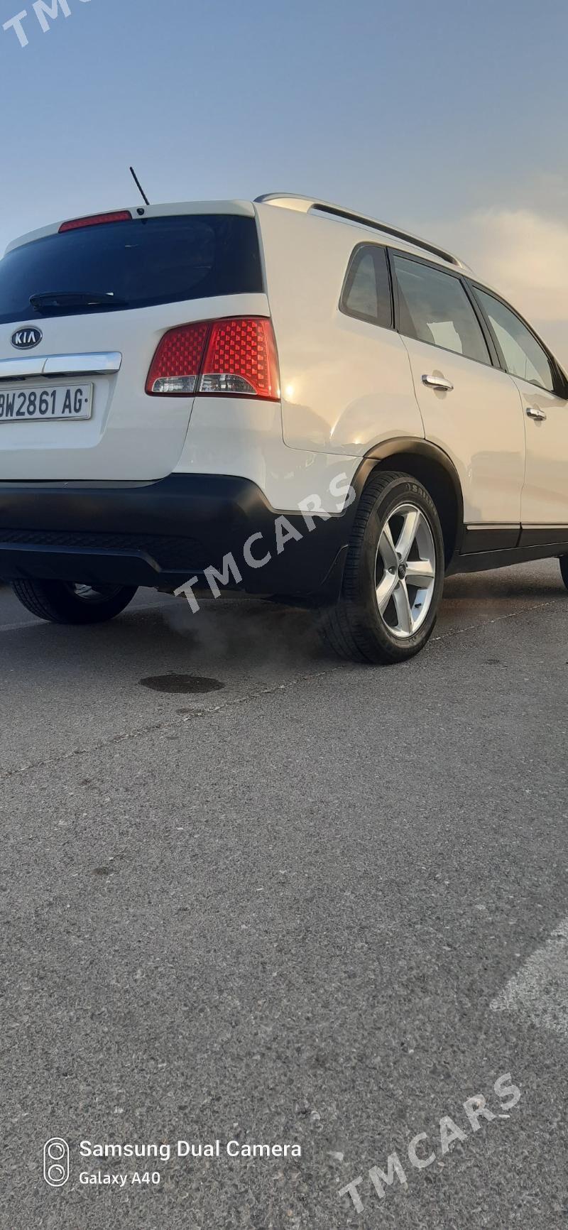 Kia Sorento 2010 - 170 000 TMT - Ашхабад - img 4