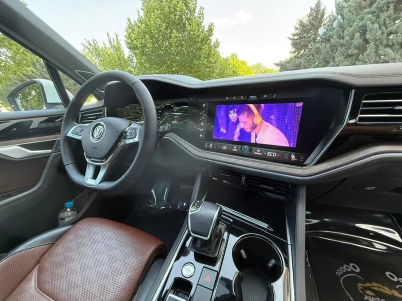 Volkswagen Touareg 2019 - 999 000 TMT - Гаудан "Б" - img 9