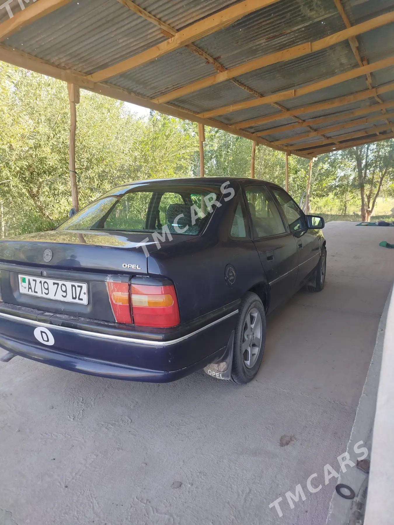 Opel Vectra 1993 - 40 000 TMT - Губадаг - img 4