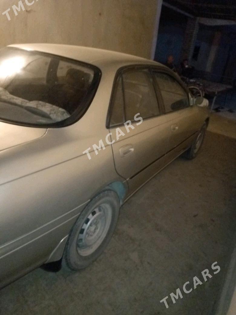 Toyota Carina 1995 - 76 000 TMT - Halaç - img 3