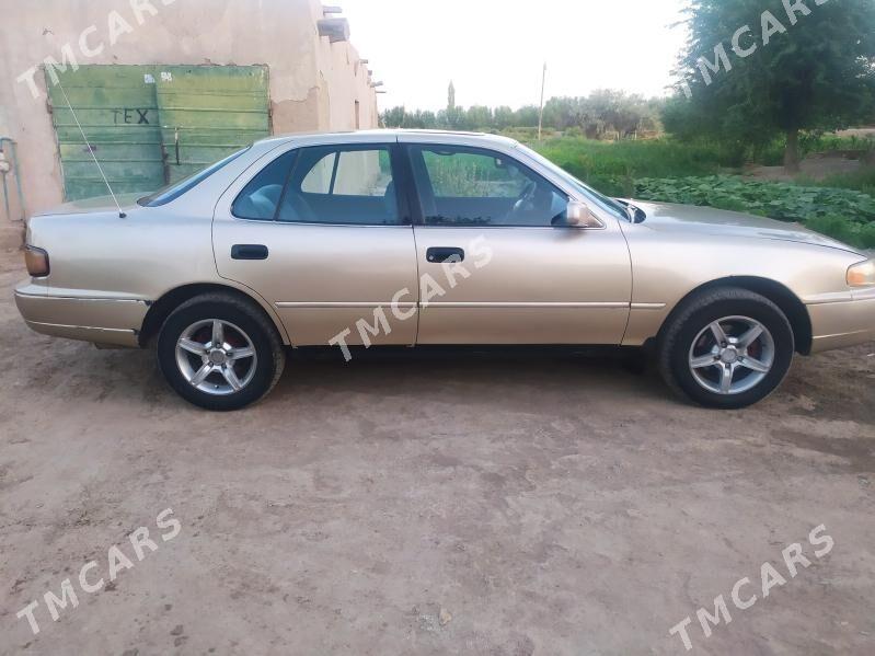 Toyota Camry 1992 - 65 000 TMT - Boldumsaz - img 4