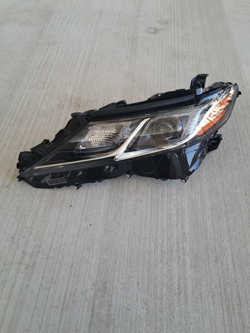 Camry 18-24 fara LE, SE 1 400 TMT - Багир - img 3