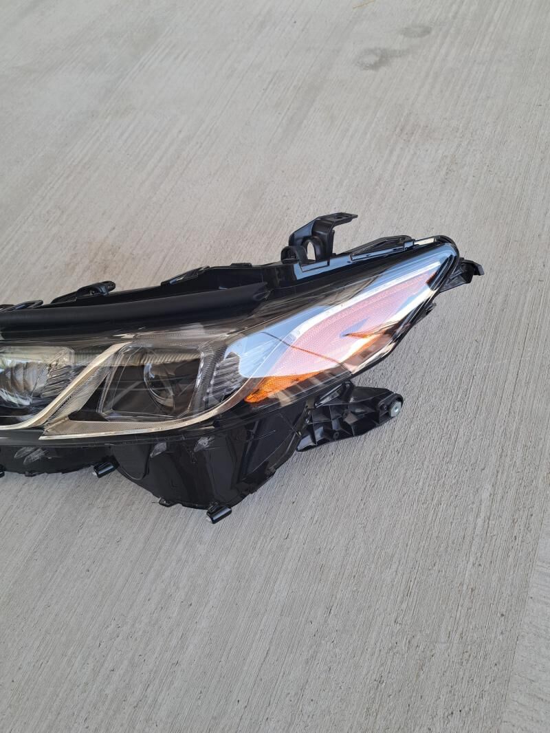 Camry 18-24 fara LE, SE 1 400 TMT - Багир - img 2