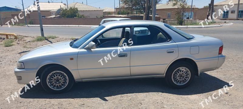 Toyota Camry 1994 - 50 000 TMT - Sarahs - img 5