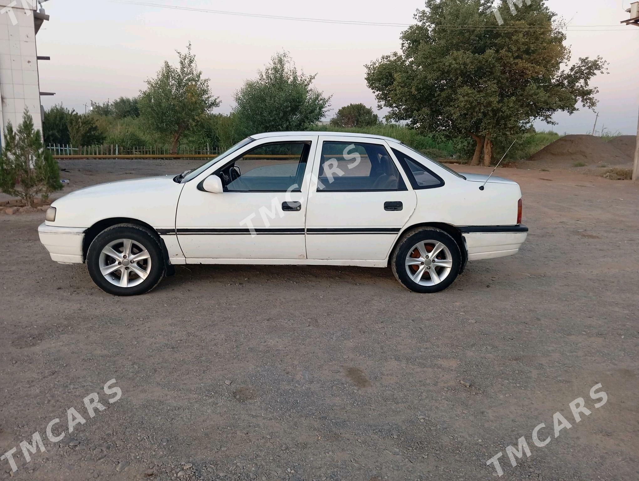 Opel Vectra 1990 - 29 000 TMT - Серахс - img 1
