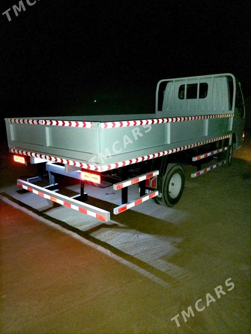 Isuzu Elf 1998 - 130 000 TMT - Фарап - img 1