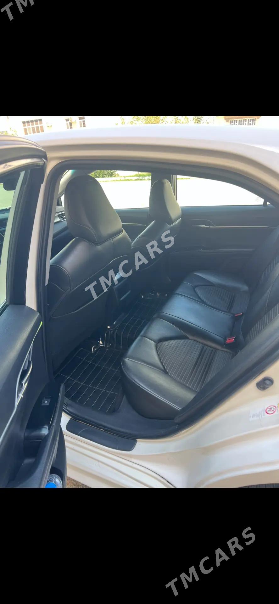 Toyota Camry 2018 - 270 000 TMT - Ашхабад - img 4
